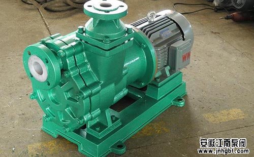 耐酸堿自吸式磁力驅動泵